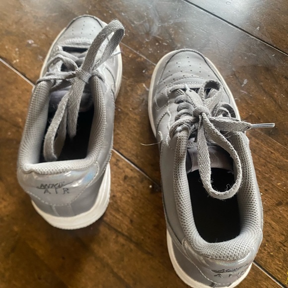Nike Air Force size 5.5 woman’s/girls - Picture 1 of 6